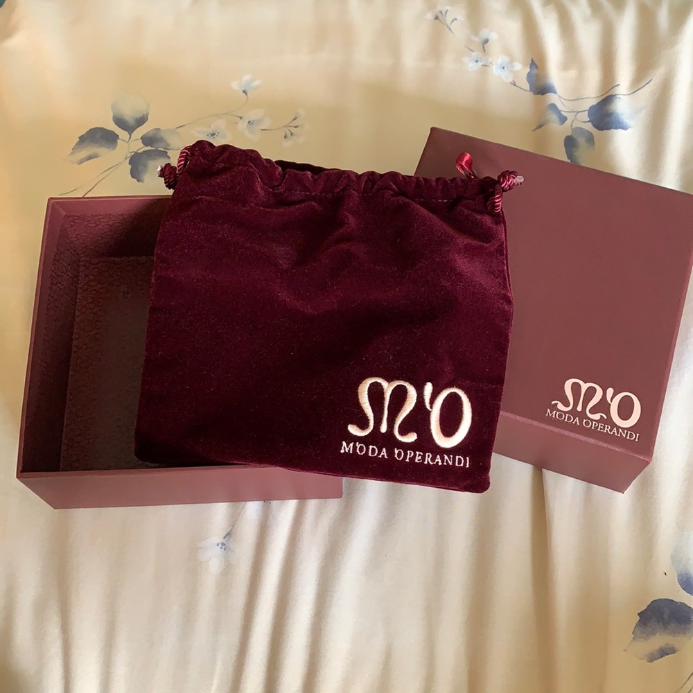 Moda Operandi Box/Bag